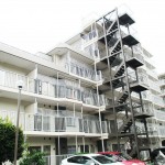 サンハイツ三渓園外観写真